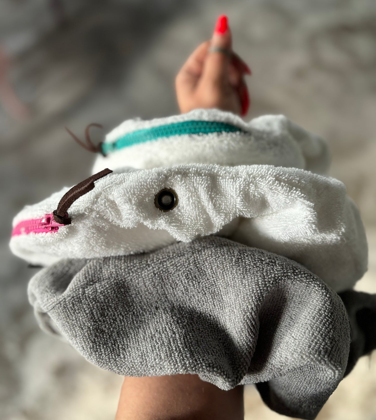 MICROFIBER “HAIR TOWEL” SCRUNCHIE W/ ZIPPER POCKET + STRAPS